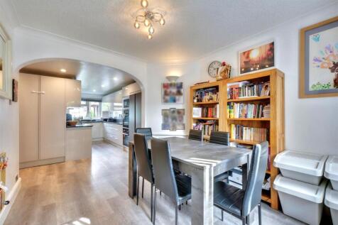 Dining Room_3.jpeg
