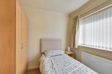Bedroom 1.jpeg