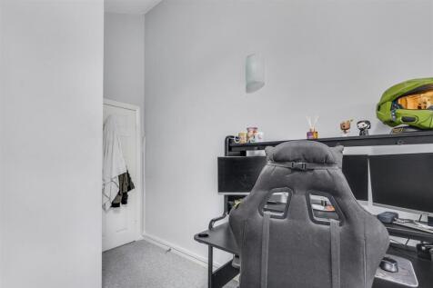 Bedroom 5_2.jpeg