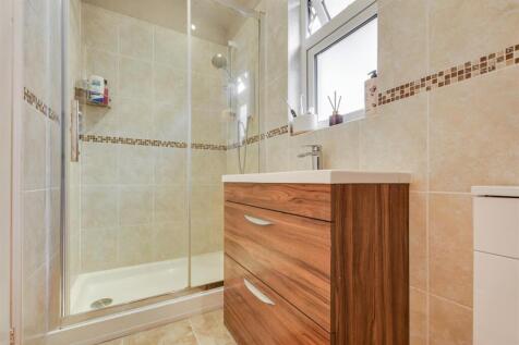 Shower Room_4.jpeg