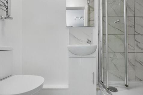 En Suite 1.jpeg