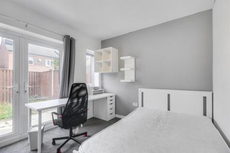 Bedroom 2_1.jpeg