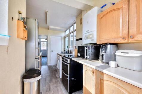 Kitchen (3).jpeg
