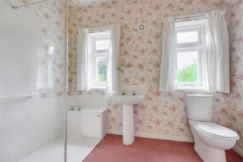 Bathroom.jpeg