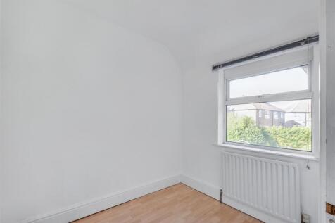 Bedroom 4.jpeg