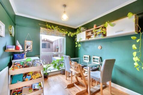 Dining Room_1.jpeg