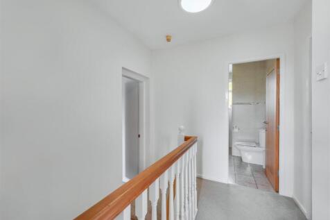 1st Floor Landing_2.jpeg