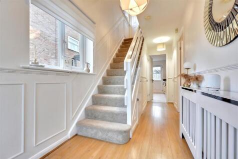 Entrance Hall_2.jpeg