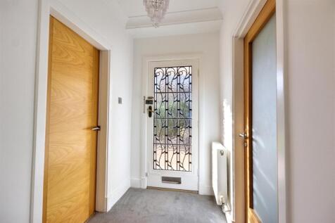 Entrance Hall_2.jpeg