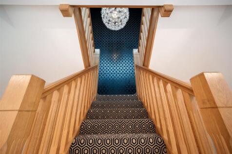 First Floor Galleried Landing