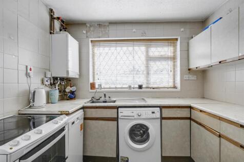 Kitchen 1_1.jpeg