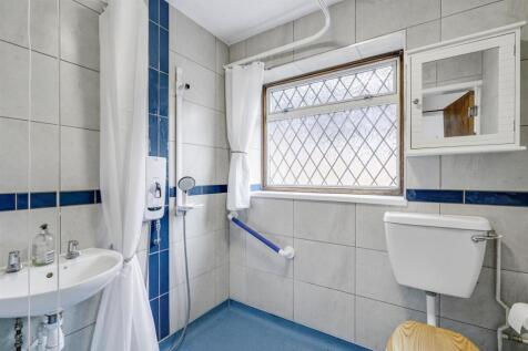 Shower Room 1_1.jpeg