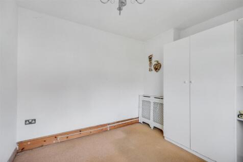 Bedroom 2_1.jpeg