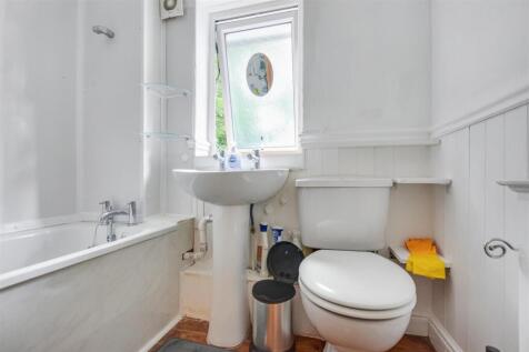 Bathroom.jpeg