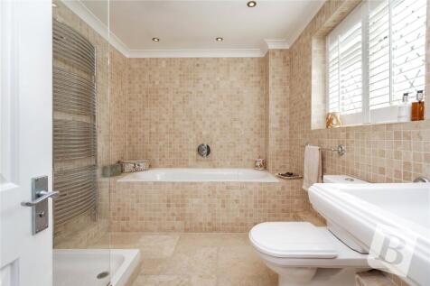 Master En-Suite