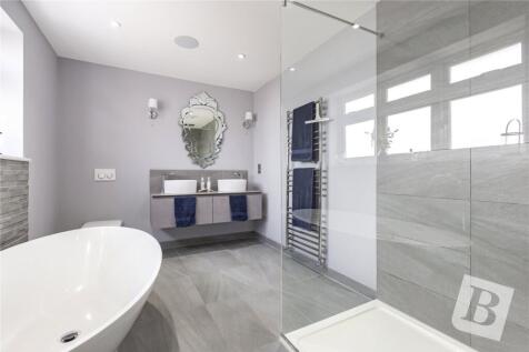 Master En-Suite