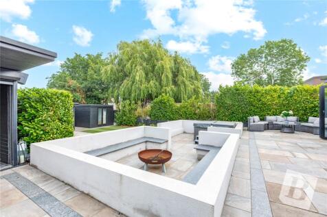 Further Garden