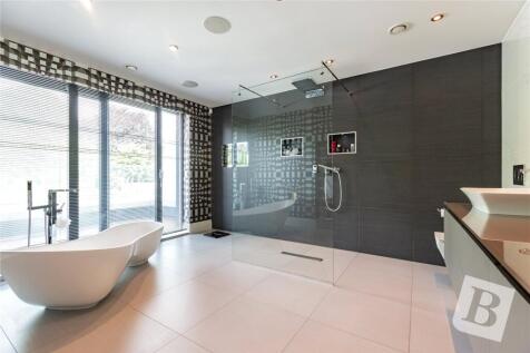 Master En-Suite
