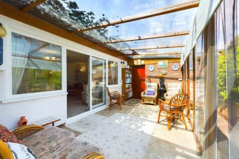 SUN LOUNGE / CONSERVATORY