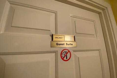GUEST SUITE