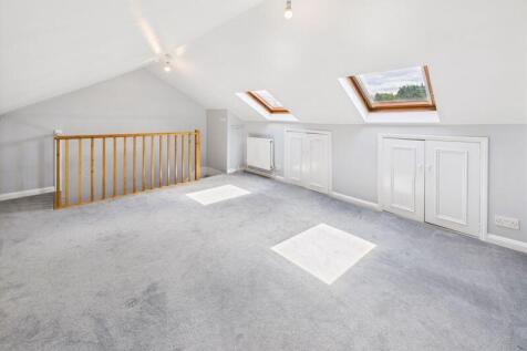 LOFT ROOM B