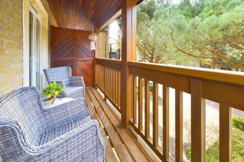 DELIGHTFUL BALCONY