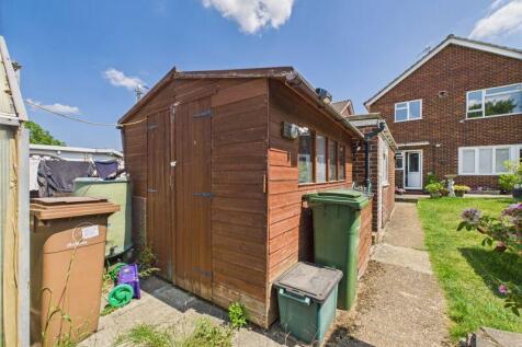 GARDEN SHED