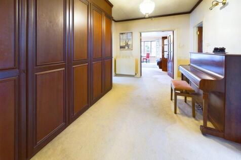INNER HALLWAY