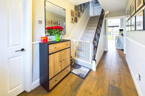 ENTRANCE HALLWAY