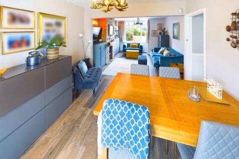 DINING ROOM TO LOUNGE