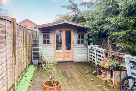 SUMMER HOUSE