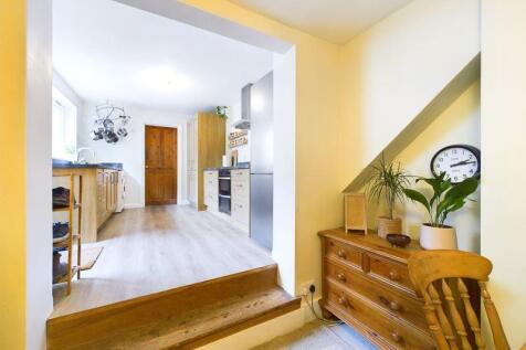 DINING ROOM TO KITCHEN