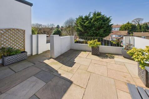 REAR PATIO - TERRACE