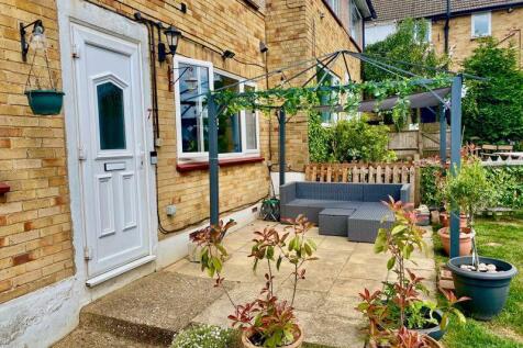 GARDEN PATIO