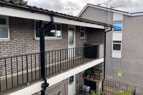 Front Door &amp; Walkway