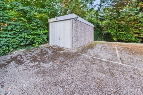 GARAGE &amp; PARKING SPACE