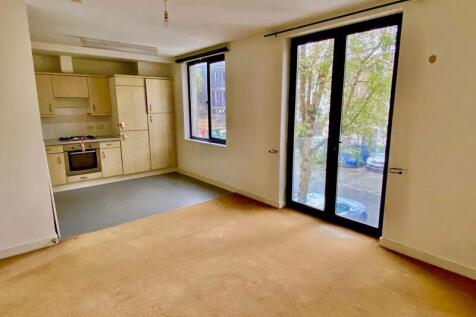 LIVING ROOM TO KITCHEN