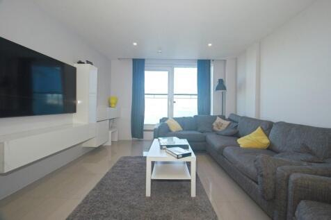 Living/Dining Area