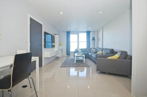 Living/Dining Area