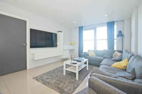 Living/Dining Area
