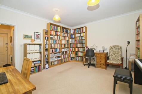Living/Dining Area
