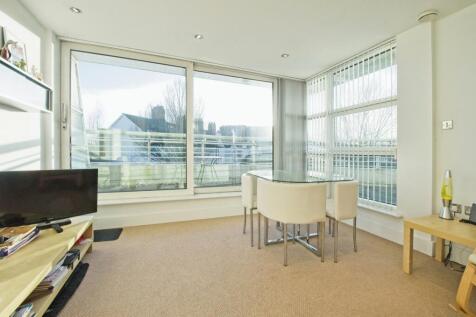 Living/Dining Area