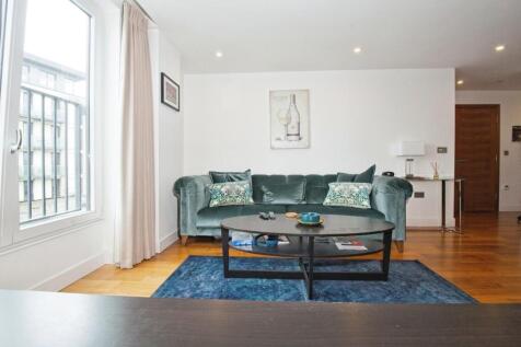 Living/Dining Area
