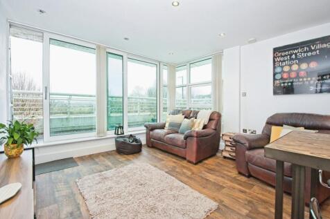 Living/Dining Area