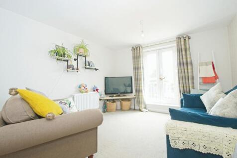 Living/Dining Area