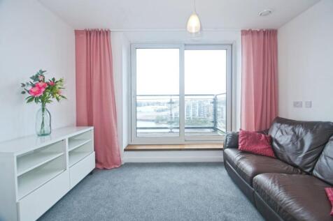 Living/Dining Area