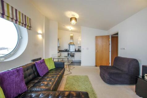 Living Room/ Kitchen