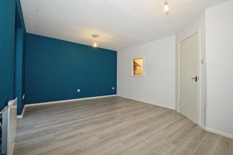 Living/Dining Area