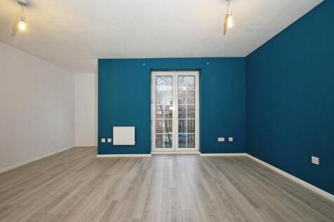 Living/Dining Area