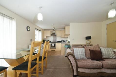 Living/Dining Area